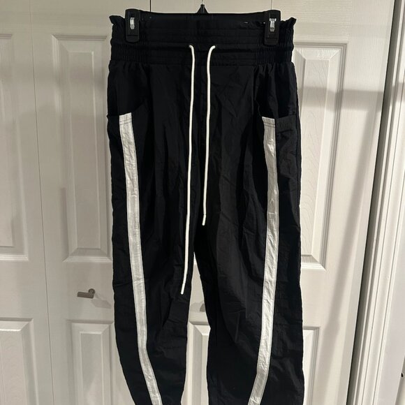 x FP Movement Champ Is Here Pant in Black - Picture 5 of 7